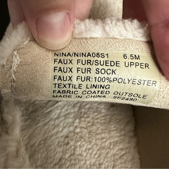 STEVE MADDEN Women’s Off White Nina Buckle Slip On Faux Fur Clogs Shoes 6.5 - Picture 11 of 11